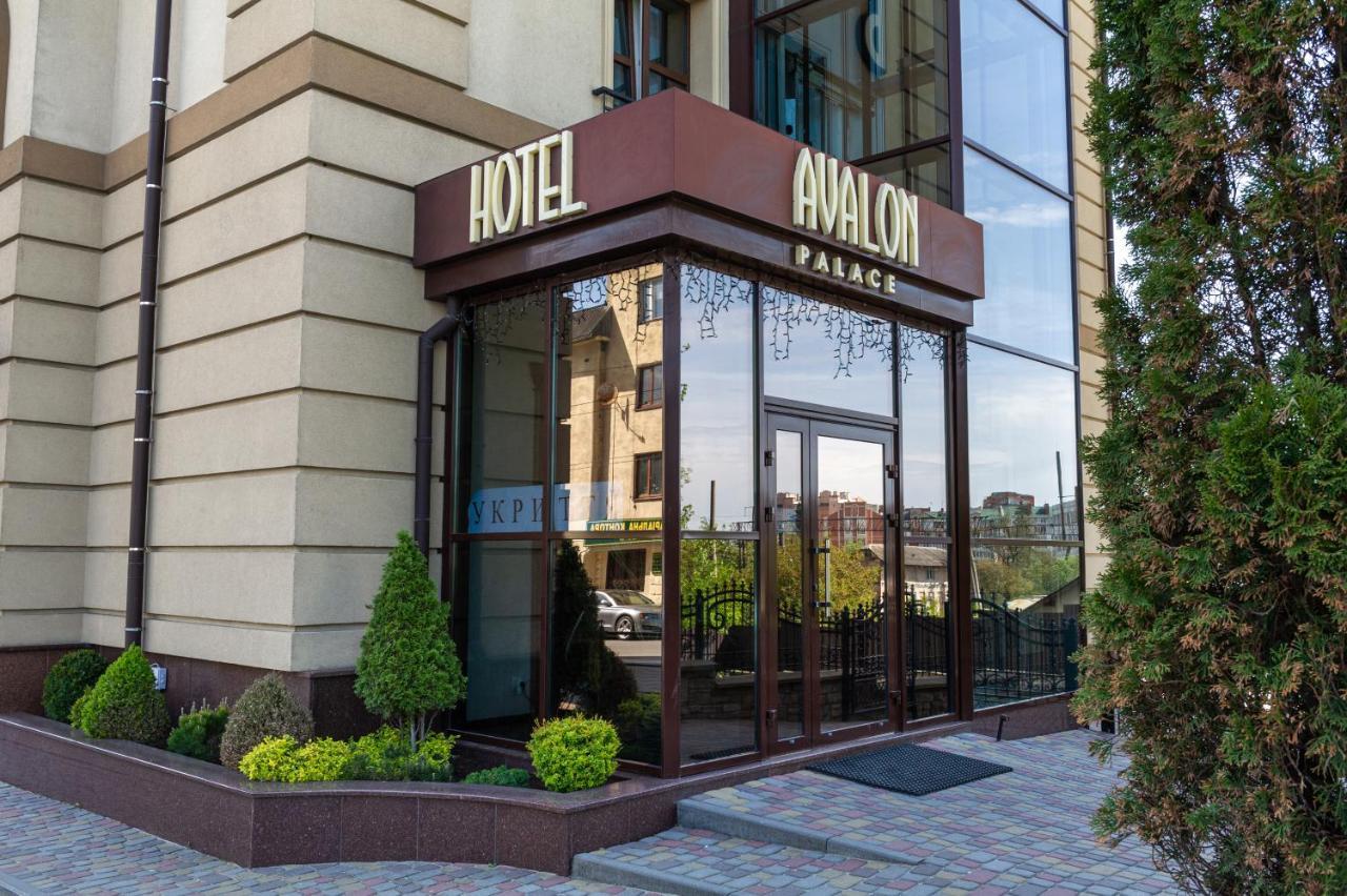 Avalon Palace Ternopil Esterno foto