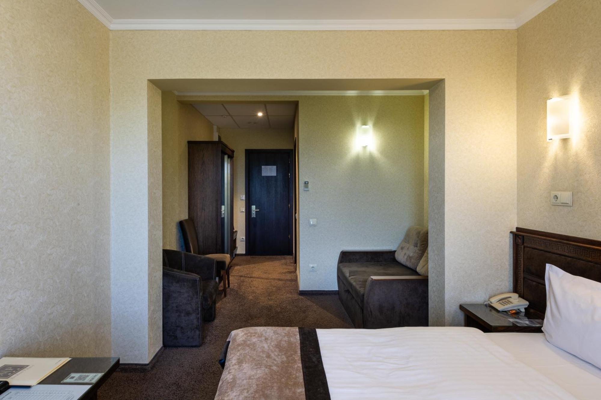 Avalon Palace Ternopil Esterno foto