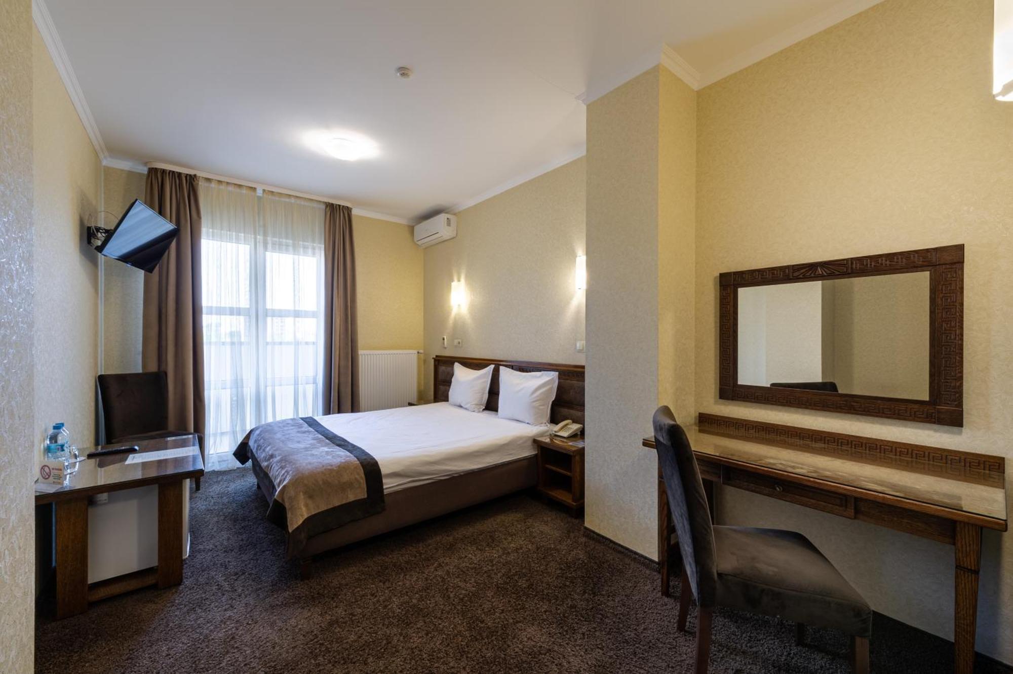 Avalon Palace Ternopil Esterno foto